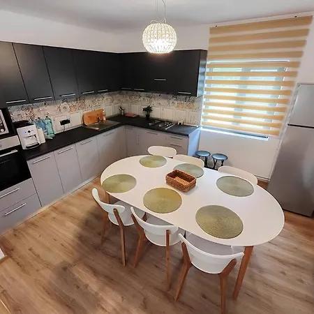 Moon Holiday home Bezdead