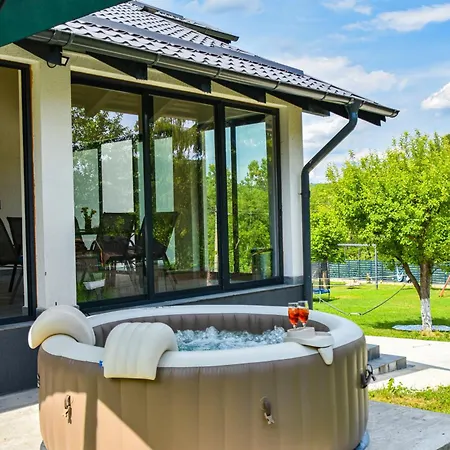 Moon Holiday home Bezdead